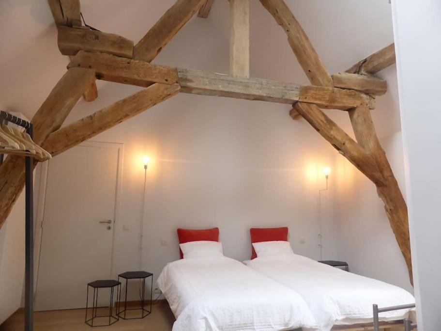 Ferme De La Porte Rouge Andenne Экстерьер фото